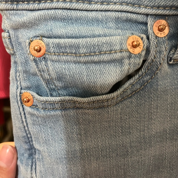 GAP Non-Ripped Straight Cut Light Wash Jeans Lightly Worn Size 0/25R - Picture 4 of 4